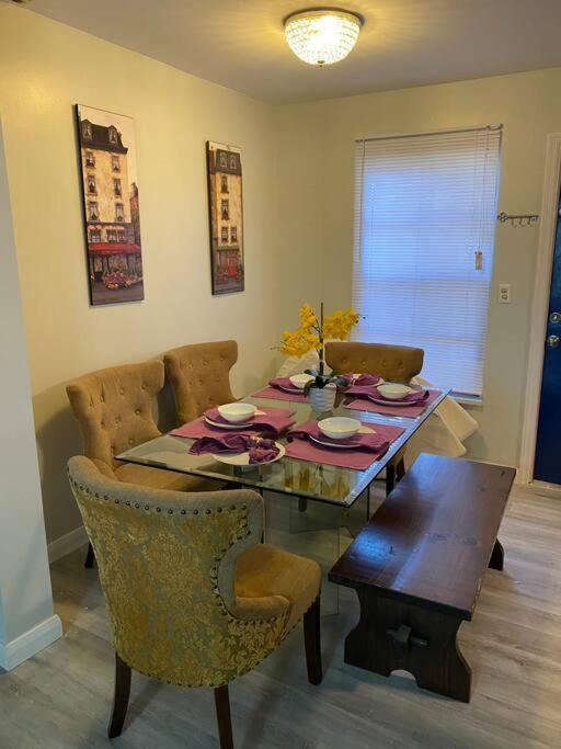 غرب شاطئ بالم Private Townhouse With Courtyard And Covered Patio المظهر الخارجي الصورة